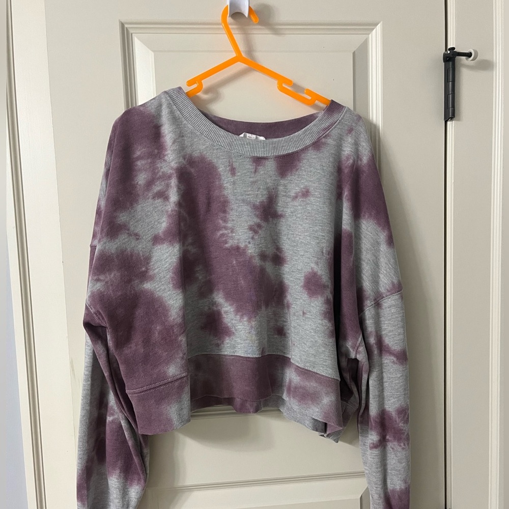 Tie dye long sleeve pullover